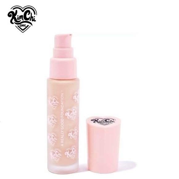 Brand New KimChi Chic A Really Good Foundation shade ARGF 117M - Picture 2 of 4